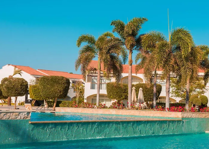 Reef Oasis Blue Bay Resort & Spa Szarm el-Szejk