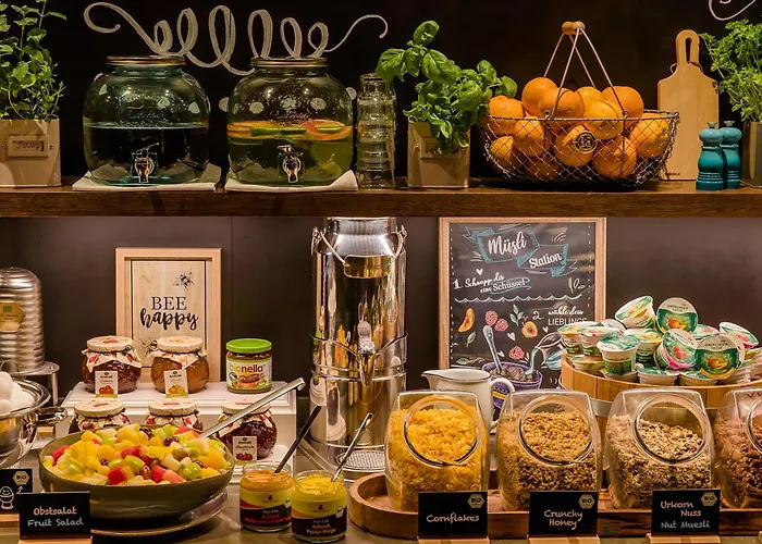 Motel One Nuernberg-Plaerrer