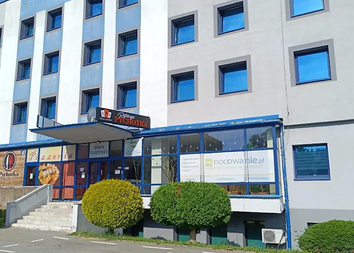 Pokoje Dom Turysty Sanok 24H