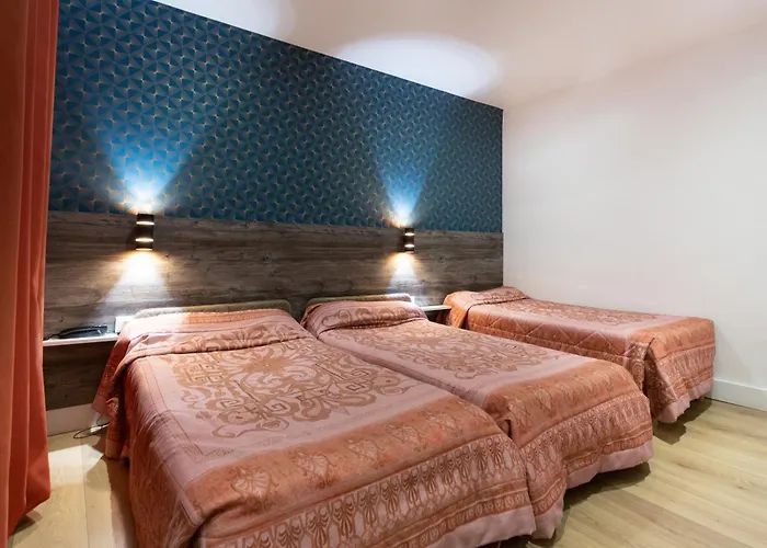 Hotel Leonard De Vinci 75011 Paryż