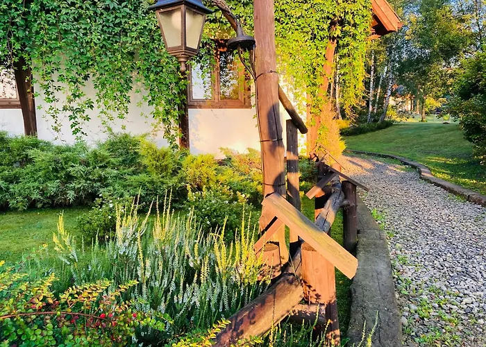 Bed and Breakfast Modryna - Modrzewiowy Dom Cisna