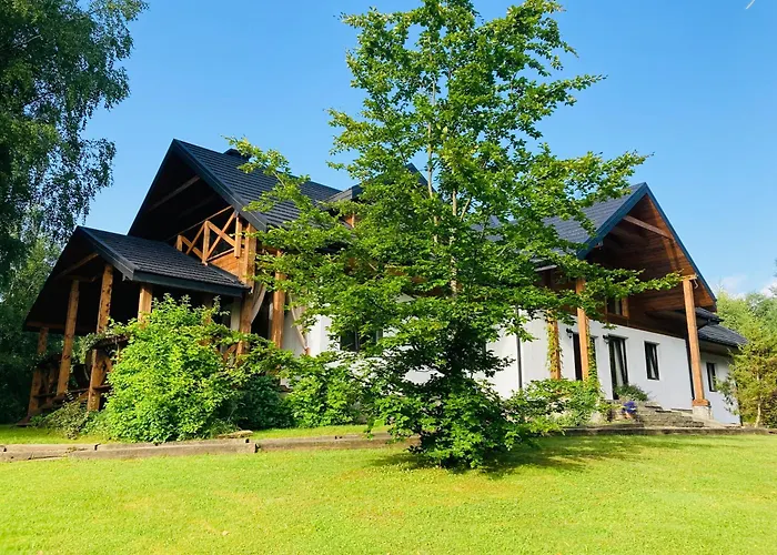 Bed and Breakfast Modryna - Modrzewiowy Dom Cisna