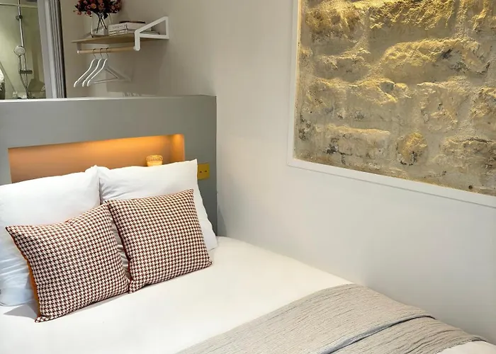 Hotel Paris Amore