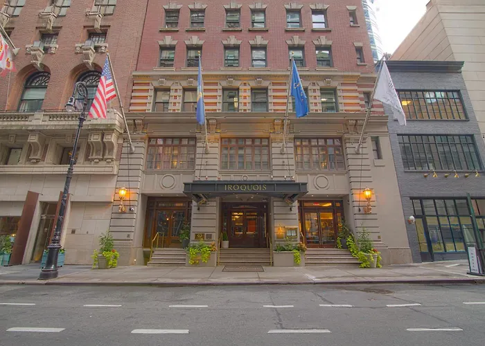 The Iroquois Times Square, A Small Luxury Hotel Nowy Jork