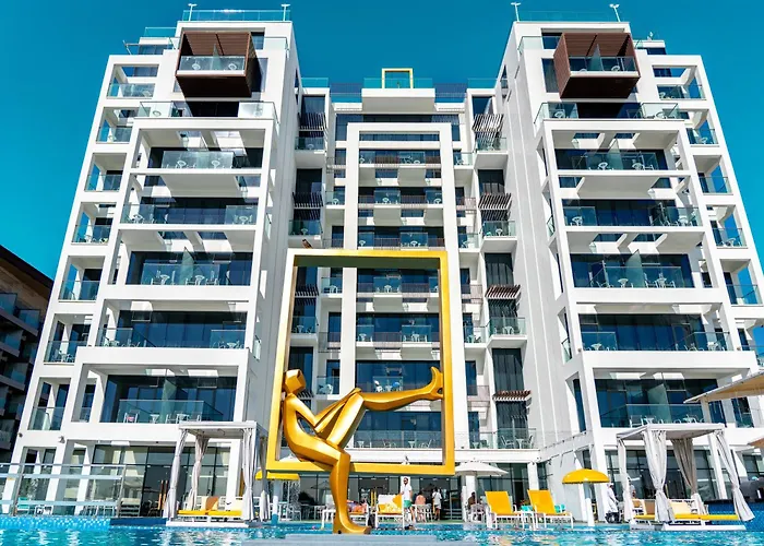 C Central Hotel And Resort The Palm Dubaj