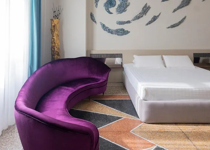 Atelier Ines Arts & Suites Neapol