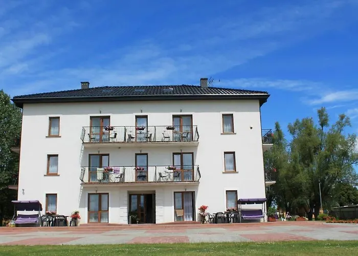 Hotel Nad Stawem I i II Sarbinowo
