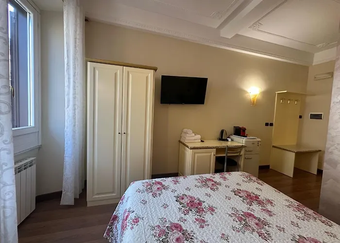 Termini Station Holidays Rzym