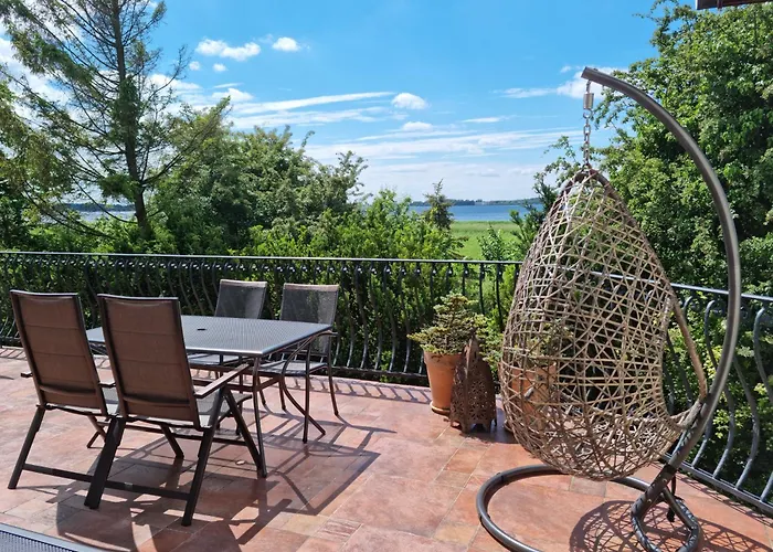 Willa Etna Dziwnówek