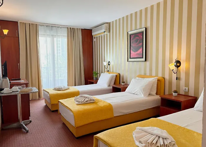 Central Hotel & Restaurant Budva