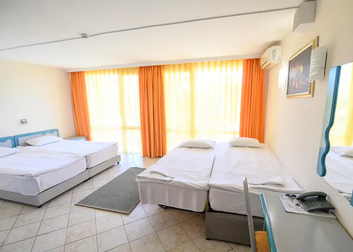 Hotel Iskar & Aquapark Słoneczny Brzeg