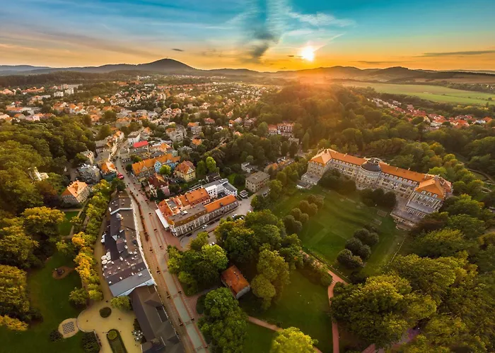 Hotel Dom Zdrojowy w Szczawnie - Zdroju Szczawno-Zdroj