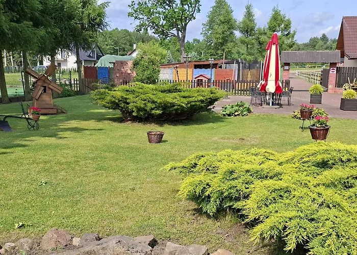 Bed and Breakfast Stajnia pod Dębem Starachowice