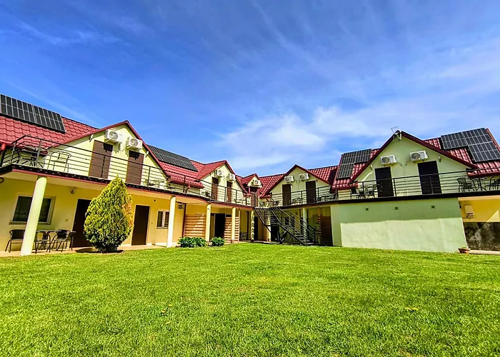 Apartamenty, Domki, Pokoje Ewelka Okuninka