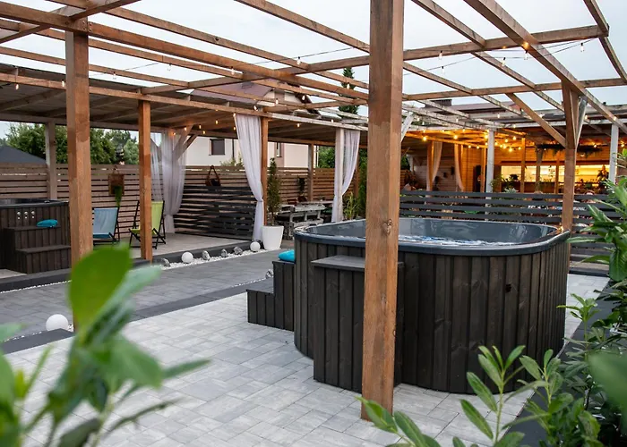 Old Tree Villa & Restaurant Oświęcim