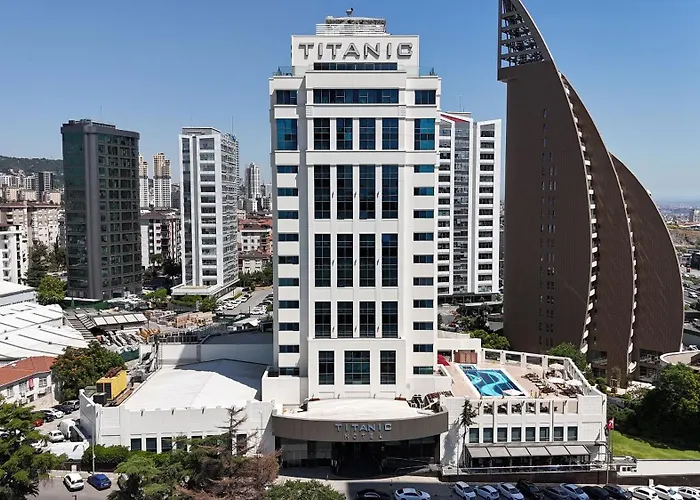 Hotel Titanic Business Kartal Stambuł