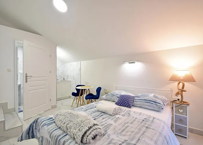 Astoria pokoje i apartamenty przy campingu Biała Mewa Dźwirzyno