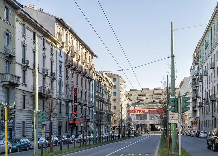 Hotel Demo' Mediolan