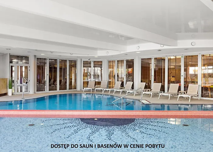 Maloves Resort&Spa, pokoje w bocznych budynkach Władysławowo