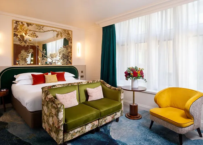 The Capital Hotel, Apartments & Townhouse - Small Luxury Hotels Of The World Londyn