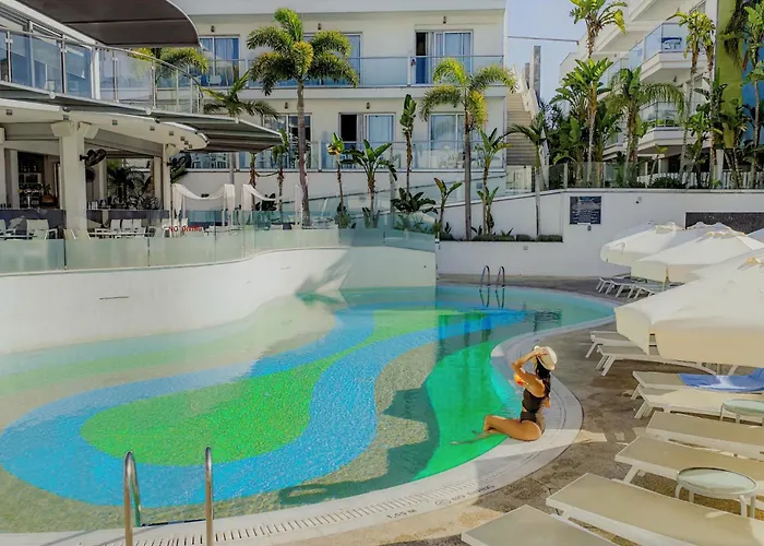 Tasia Maris Oasis Ajia Napa