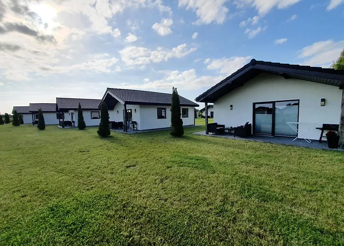 Brydar With Sauna, Swimming Pool And Jacuzzi Mielno 