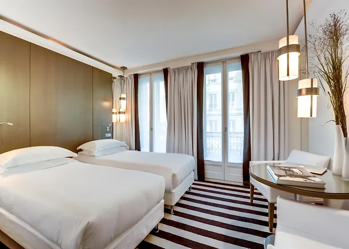 Hotel Le A - Champs-Elysees Paryż