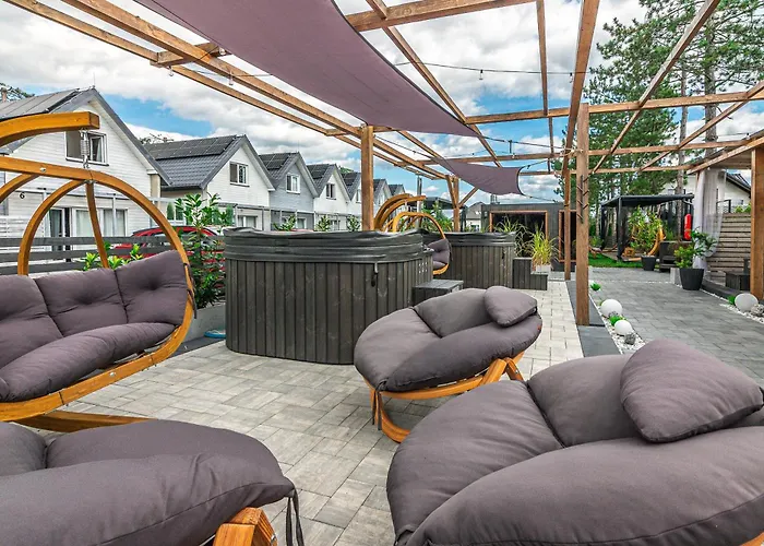 Old Tree Villa & Restaurant Oświęcim