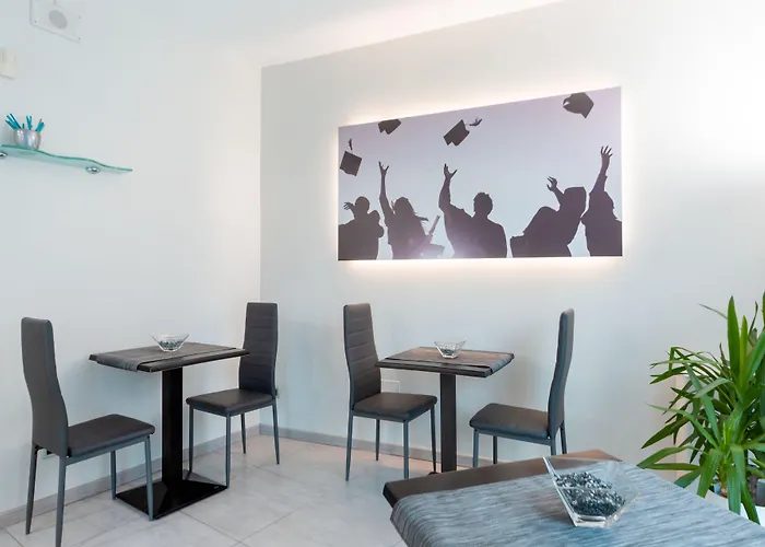 Hotel University Bolonia