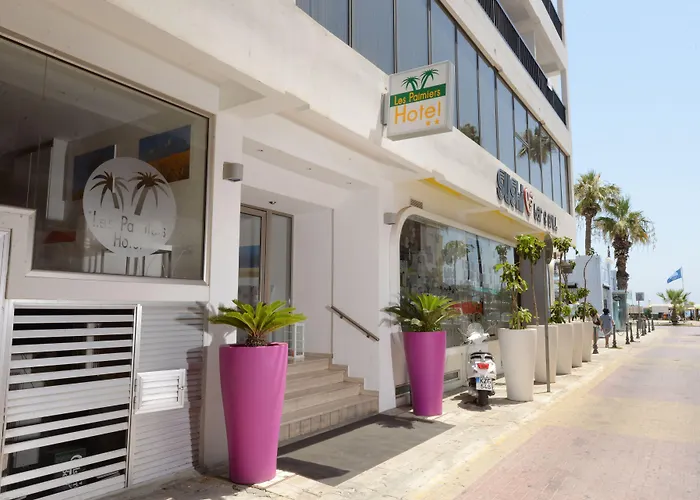 Les Palmiers Beach Boutique Hotel & Luxury Apartments Larnaca