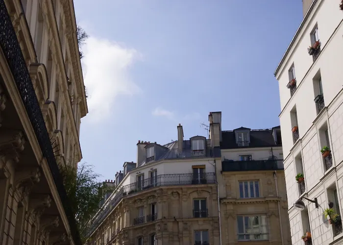 Hotel District Republique Paryż