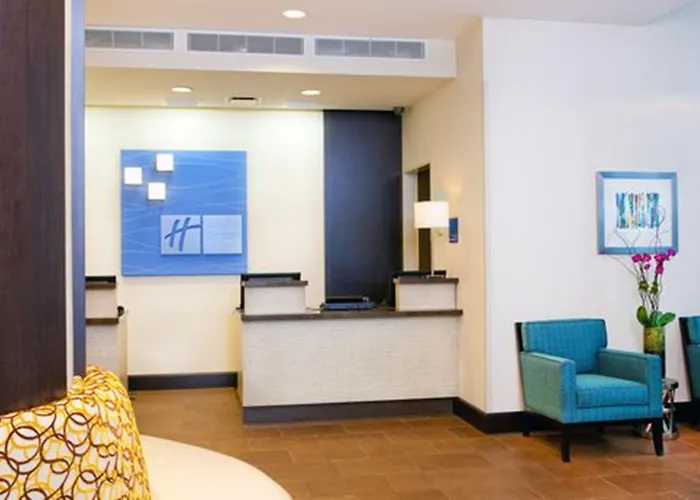 Holiday Inn Express - Times Square South By Ihg Nowy Jork