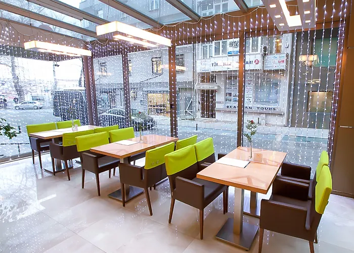 Hotel Ramada By Wyndham Istanbul Taksim