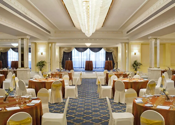 Grand Excelsior Deira Hotel Dubaj