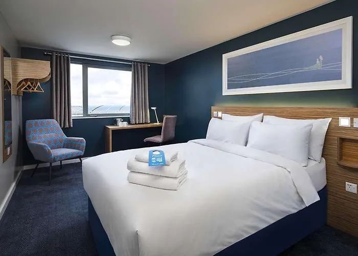Travelodge Edinburgh Airport Ratho Station Hotel