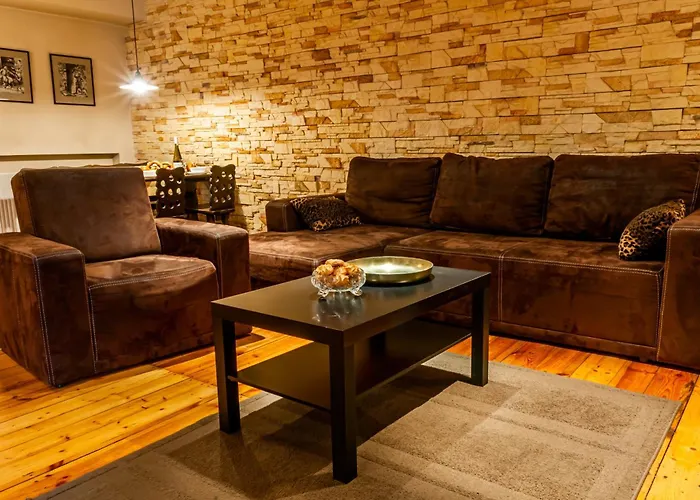 Home&Travel Apartamenty w centrum Łodzi - Piotrkowska - Klimatyzacja - Parking - Manufaktura - OFF Piotrkowska - EC1 - ATLAS Arena - Orientarium - Monopolis