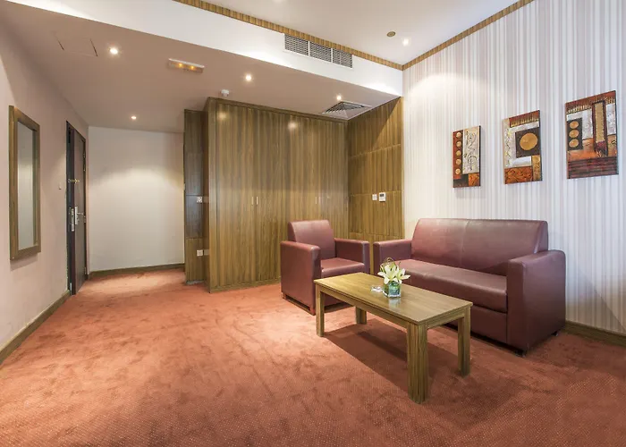 Royal Tulip Hotel Llc Dubaj