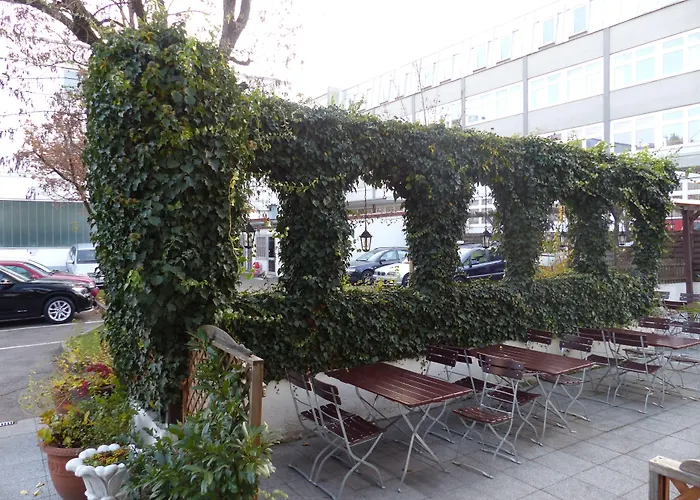 Hotel Pension Koeberl Monachium