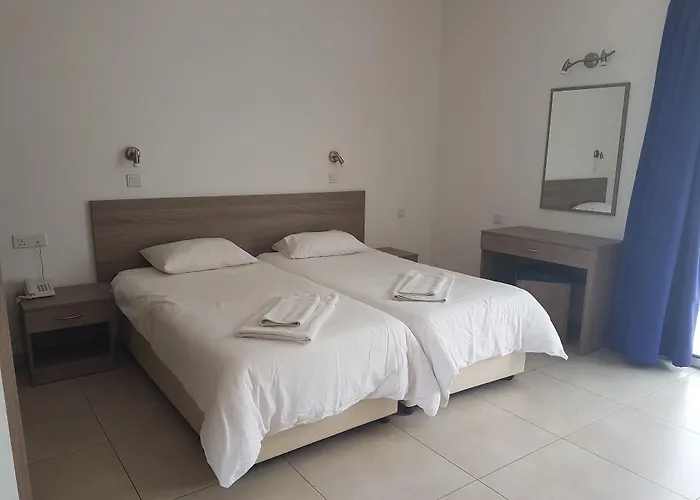 Cosmelenia Hotel Apartments Ajia Napa