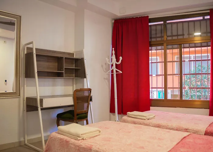 Hostal Ideal Badal Barcelona