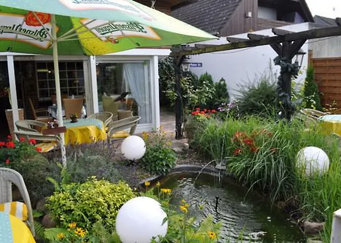 Hotel & Restaurant Bei Hoelzchen Hanower