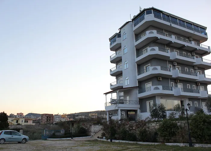 Hotel Holiday Saranda