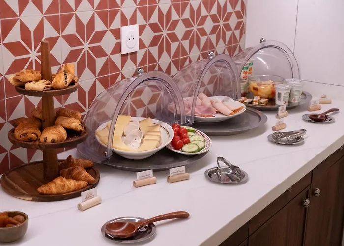 Hotel Joli Mome Paryż