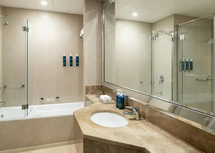 Four Points By Sheraton Sheikh Zayed Road Dubaj