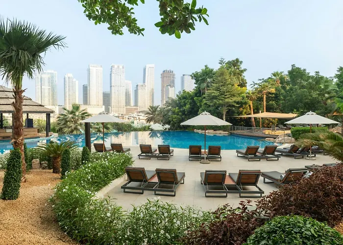 Le Meridien Mina Seyahi Beach Resort & Waterpark Dubaj