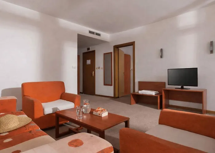 Hotel Fenix Słoneczny Brzeg