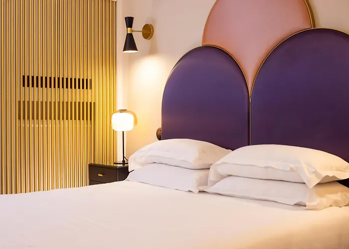 Hotel Mondial Paryż