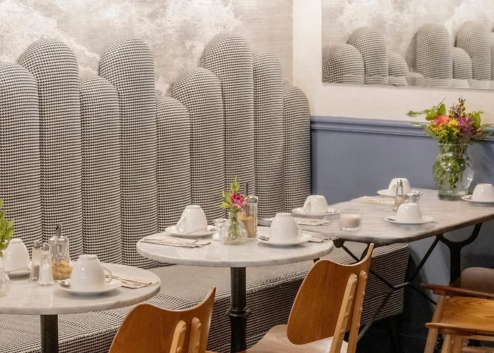 Hotel Paradis Paryż