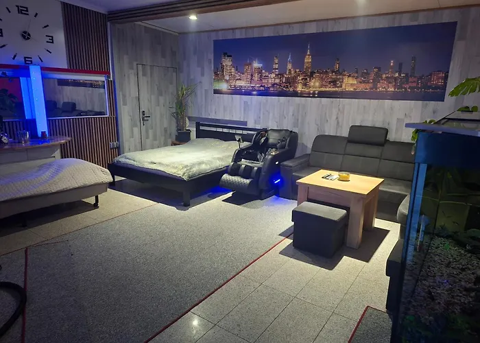 Villa Vip - pokoje,śniadanie,Apartament kinowy, Masaż Gniezno