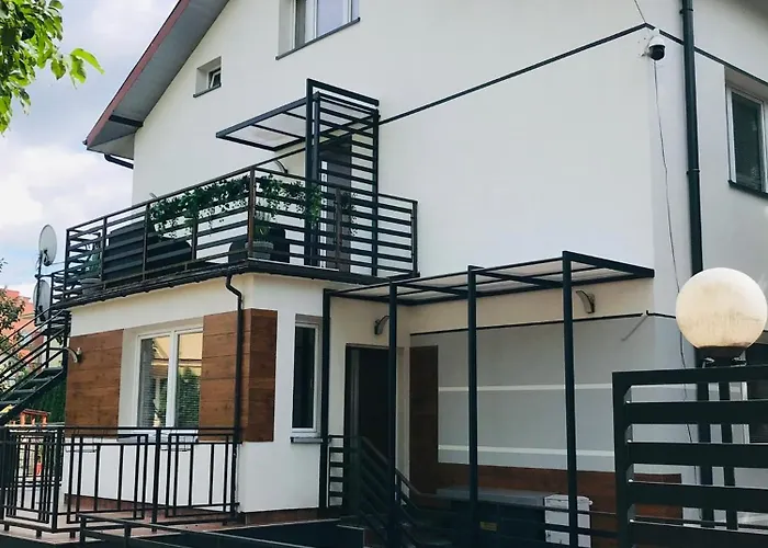 Apartamenty I Pokoje Z Prywatna Lazienka Willa Bielany Warszawa